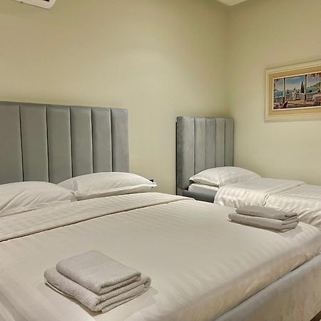 Hotel Bujtina Apsus Berat Esterno foto